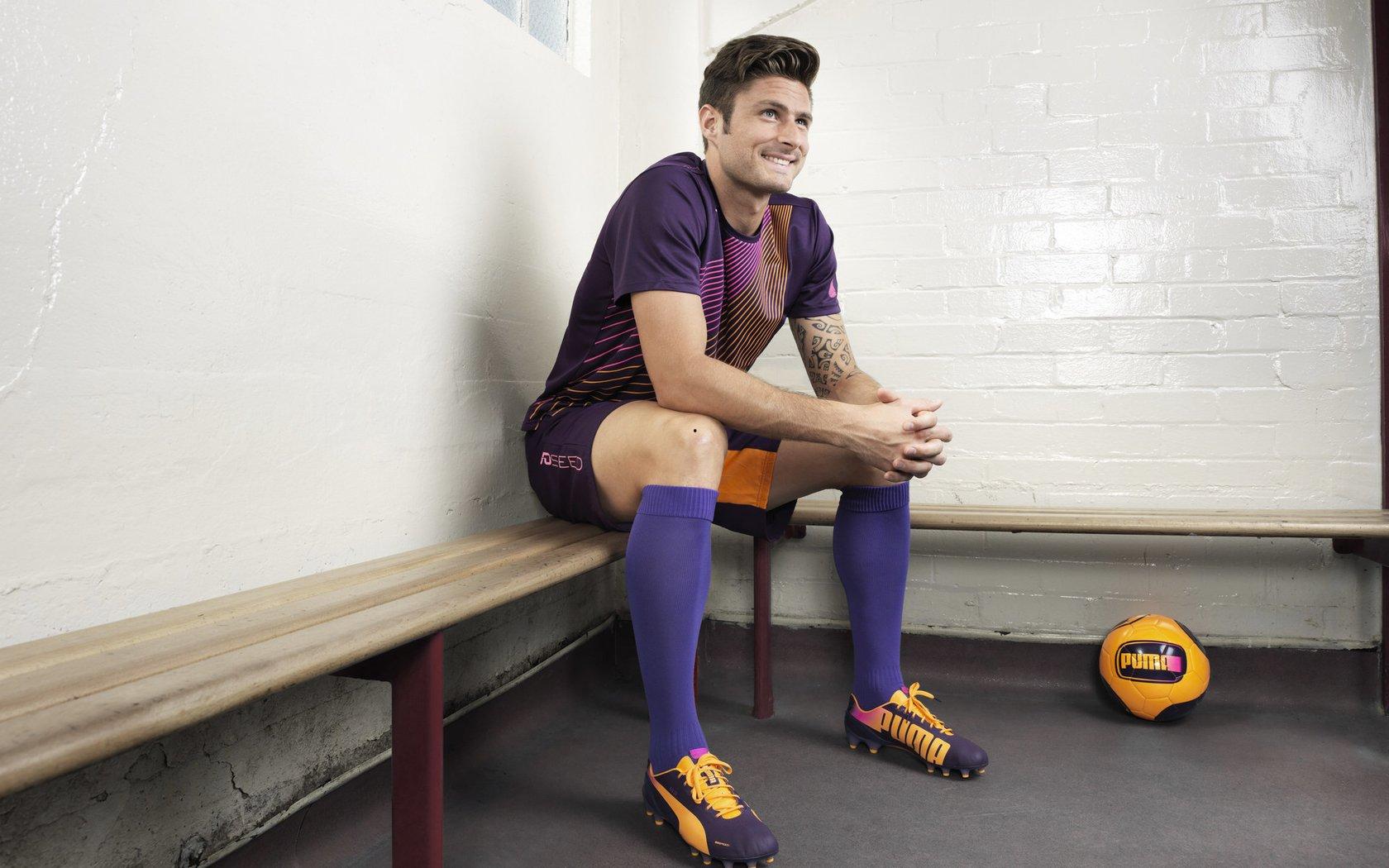 全市场独家,佛罗伦萨瞄准戈森斯,谈判僵局难破,转会前景存疑