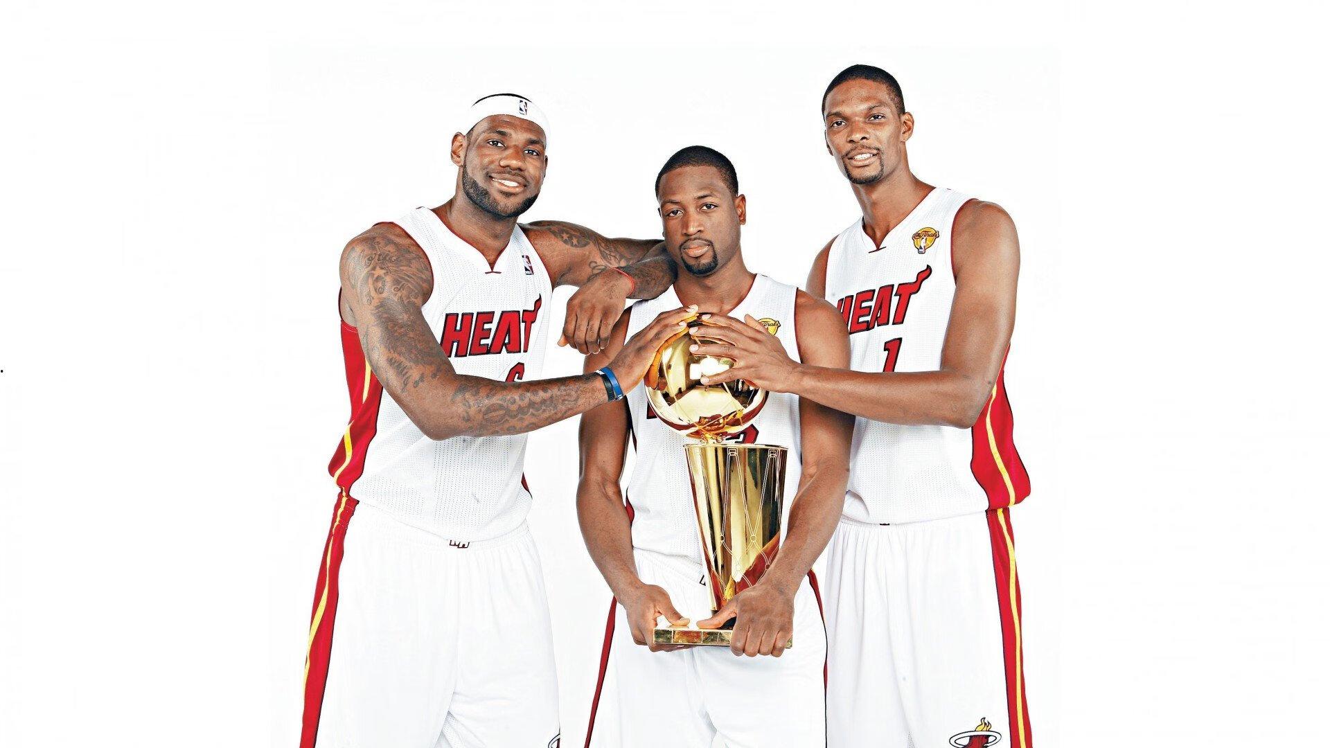 体坛篮球秀年终特辑，致敬科比传奇，激辩本季最佳教练之争