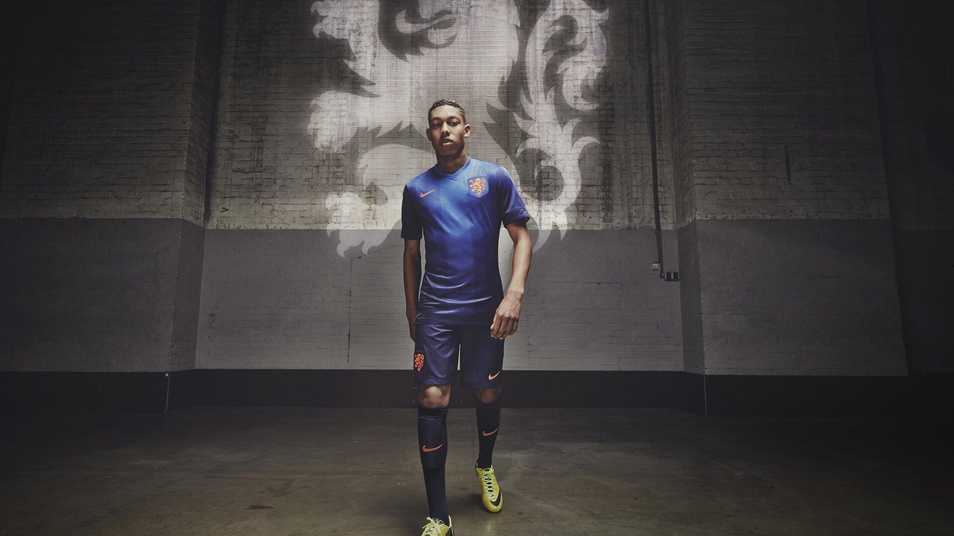 迈克·布朗赛后直言，罚球不是输球原因 我们根本不配赢球